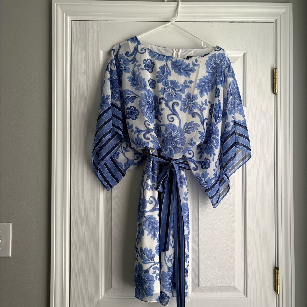Jessica Howard White Dress with Blue Floral Print and Tie